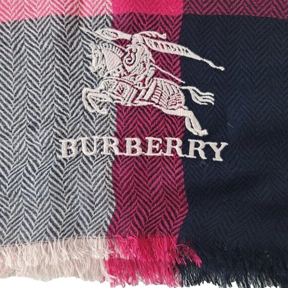BURBERRY Classic Nova Check Pashmina Knit Cashmere Fringe Multicolor SHAWL - Picture 5 of 8